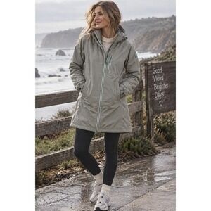 Helly Hansen Parka Women Small Gray Belfast Primaloft Gorpcore Outdoor Coat